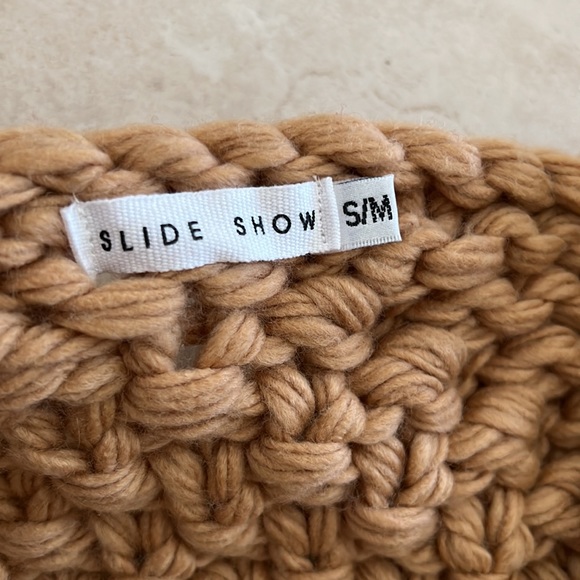 Slide show sweater - Picture 4 of 9